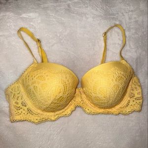 Victoria’s Secret bra 34C